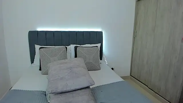 im_sarah34 Live XXX-Chat