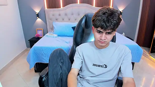 Chat +18 de Tommy18__ ao vivo