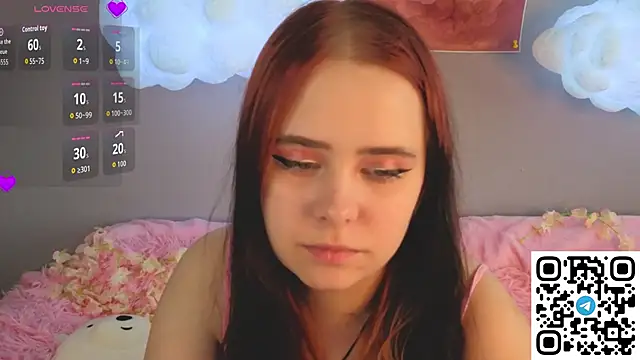 Živý XXX chat Alis_Platt