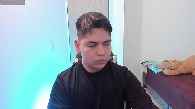 Chat +18 de Asta_YunoXXX ao vivo