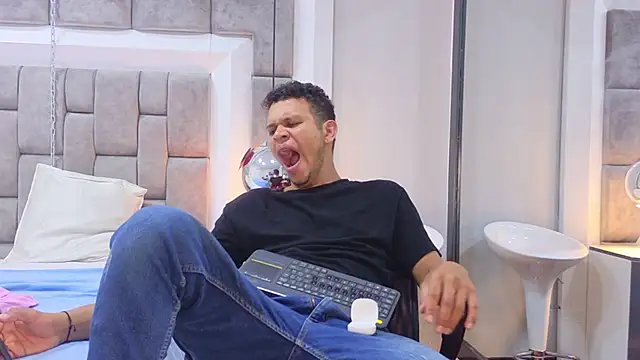 NohaBrooksのウェブカメラショー