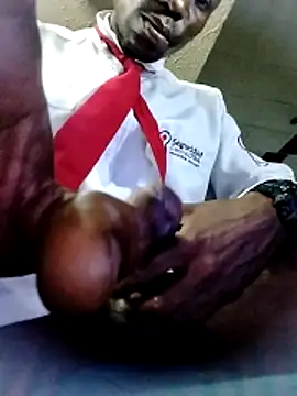 24Centimetrovergon: διαδικτυακό σόου στην κάμερα