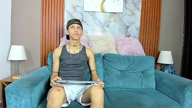 BOYS_PLAYのウェブカメラショー