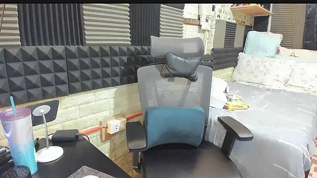 Show modela _lexie_hart na web-kameri