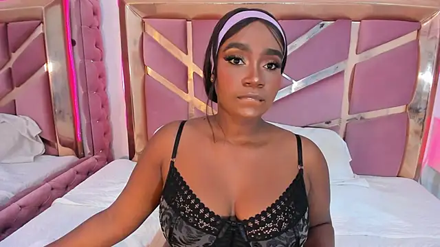 Britanymooree Live XXX-Chat