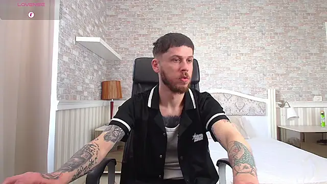 JonahShawn Live XXX chat