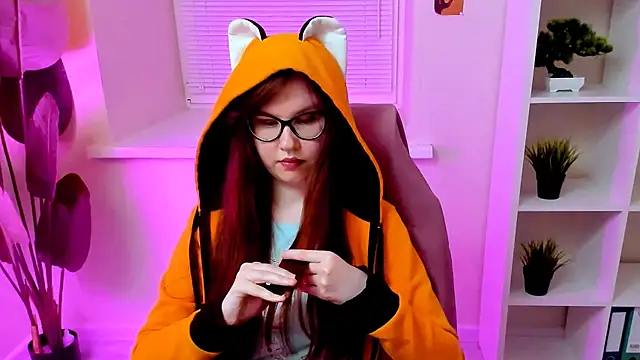 CarolGiggly's Live XXX Chat