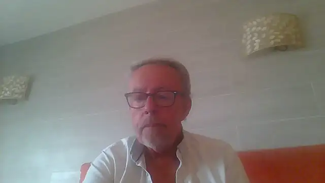 Pokazy przed kamerką – tuggy59