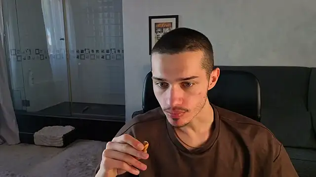 KaydenDrewのライブXXXチャット