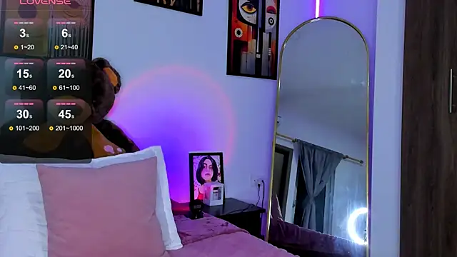 Valkyrie_sky live XXX chat