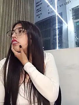 Valk_submissive's Live XXX Chat