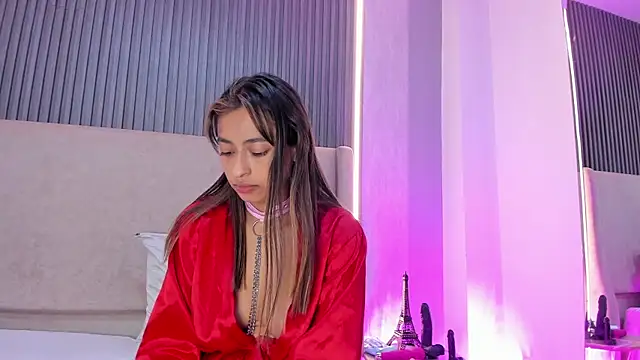 LezyTompson Adlı Modelin Canlı XXX Sohbeti