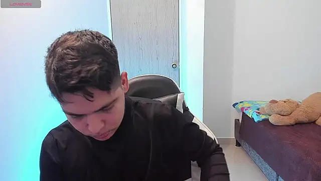 Asta_YunoXXX: απευθείας συνομιλία ΧΧΧ