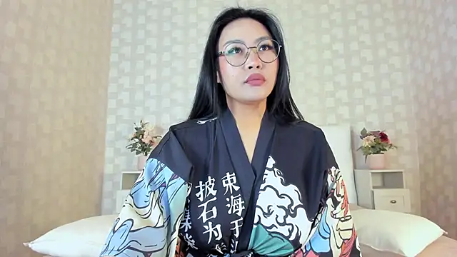 NatsumiHun's Live XXX Chat