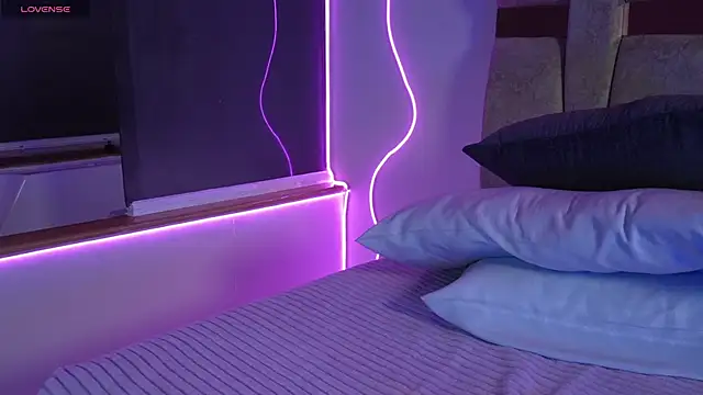 Czat XXX na żywo – Petitte_Mussa