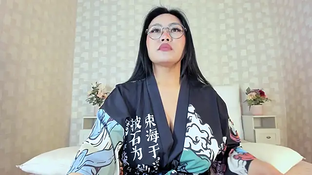 NatsumiHun's Live XXX Chat