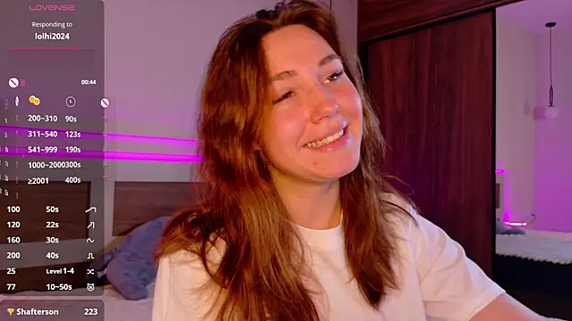 LunaXBaddie 现场XXX聊天