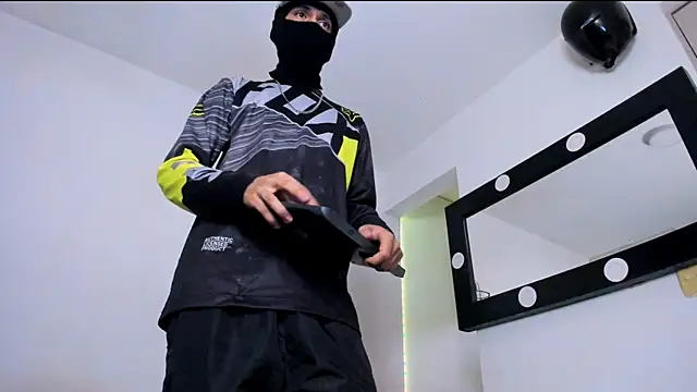 Онлайн чат XXX Samuel_Suarez