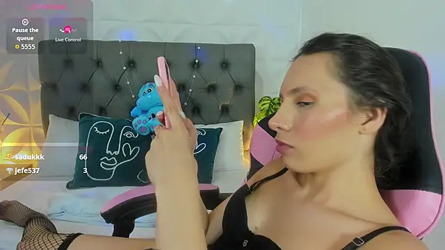 Czat XXX na żywo – valeryn__rosse