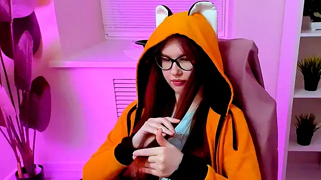 CarolGiggly 现场XXX聊天