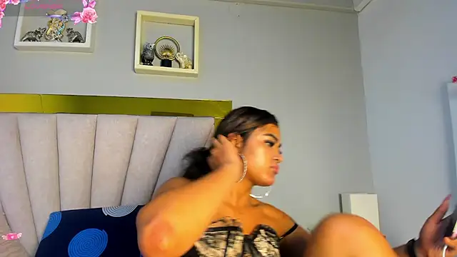 vahiolet_fuentes' Live XXX Chat