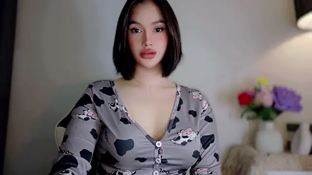 Anna_HollyDoll webcam show