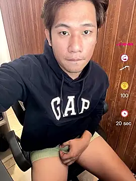 Titanryu 在線直播表演