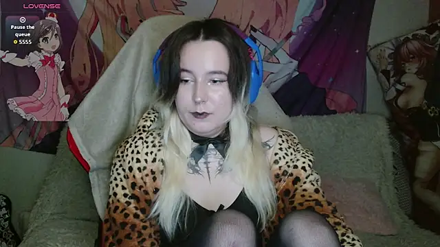 mirabite_'s Live XXX Chat