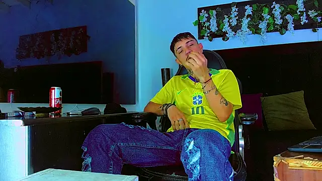 HannibalLesterのウェブカメラショー