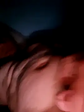 Brandon23xxxgb's Webcam Show