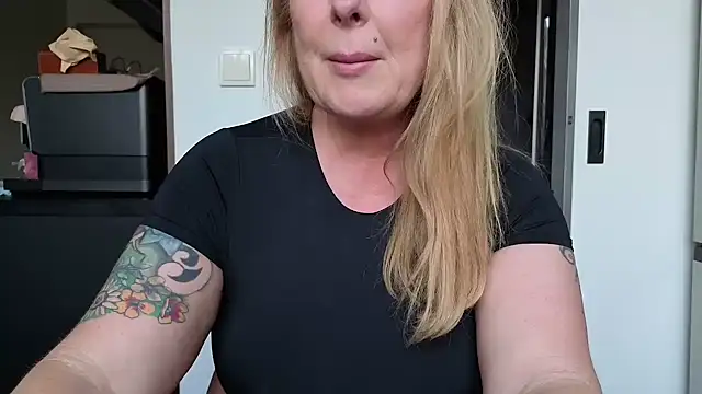 TammyJeann's Webcam Show