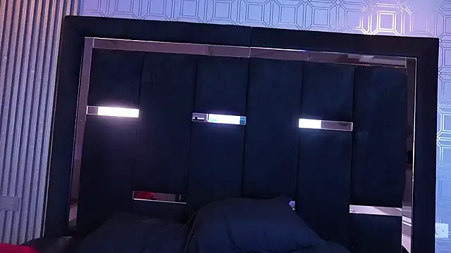 Dark_Eros_ Adlı Modelin Canlı XXX Sohbeti