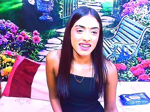 IndianPretty14u2LuvのライブXXXチャット