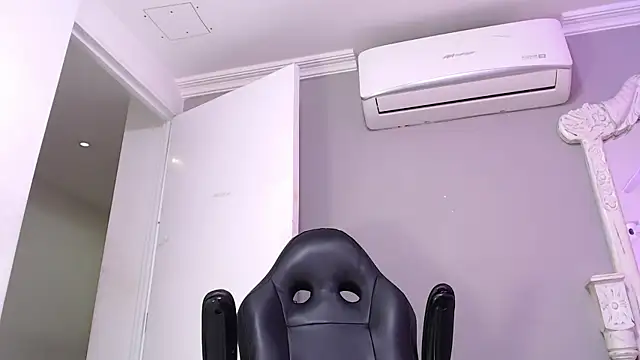 Chat +18 de ElaineLaurent ao vivo