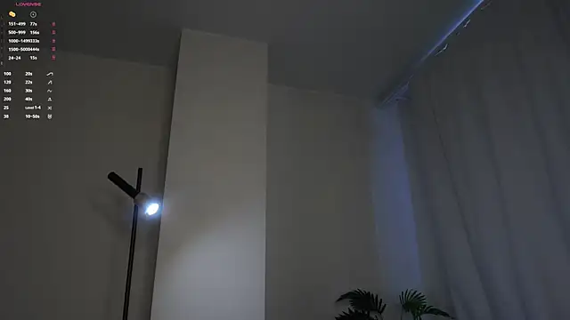 ClarineCasebolt élő XXX-chatje