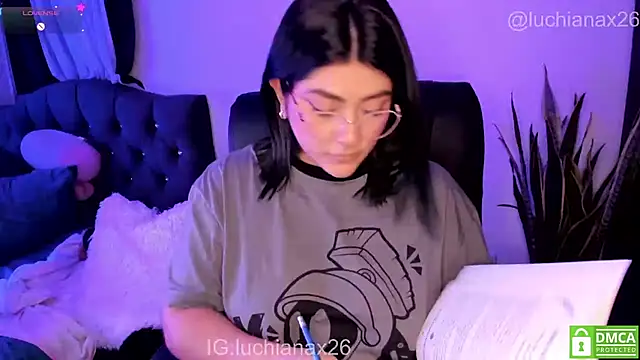 lucy26_ Live XXX-chat