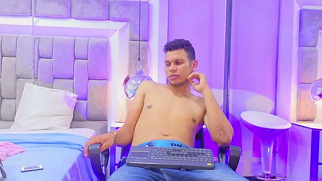 Chat XXX ao vivo de NohaBrooks