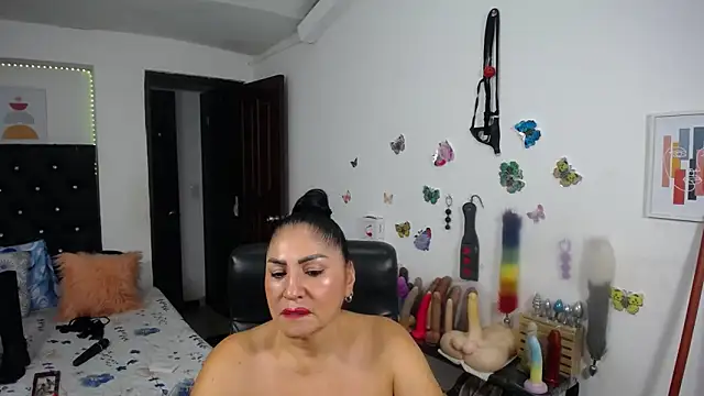 Онлайн чат XXX mature_bigboobs10