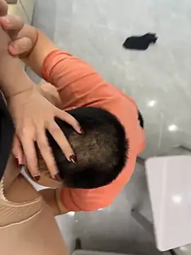 qwe522522's Webcam Show