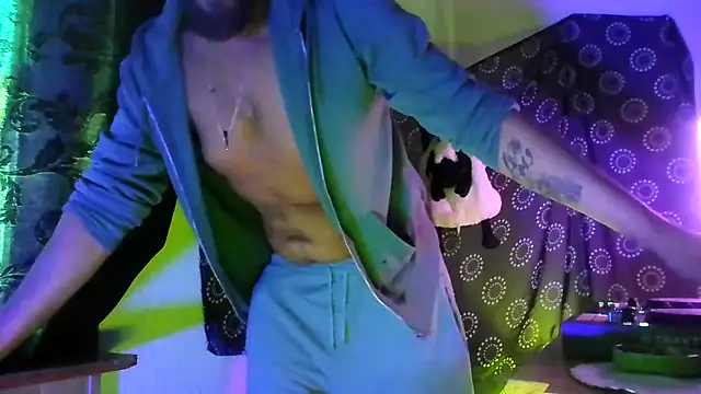 Guyst049 Webcam-Show