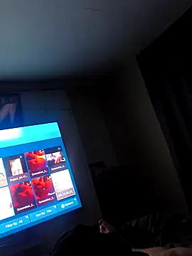 redslovestofuck's Webcam Show