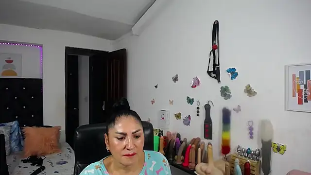 mature_bigboobs10 现场XXX聊天