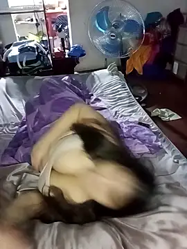 Mrdetonador élő XXX-chatje