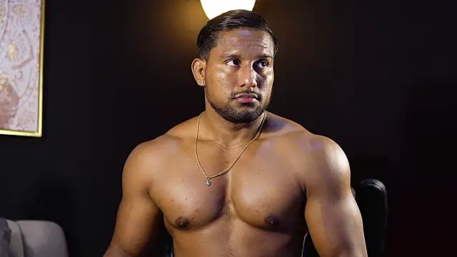 XXX chat uživo modela CallumMuscle