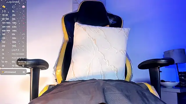 Živý XXX chat JhonyMiller_