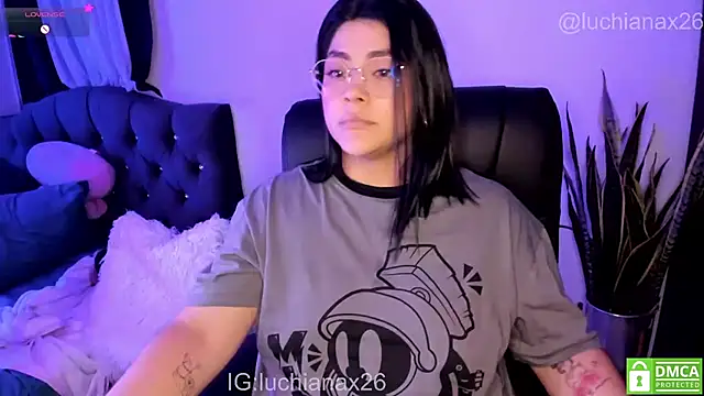 lucy26_: онлайн-секс-чат