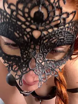 Miacarry: онлайн-секс-чат