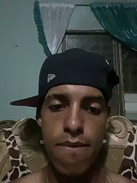 Pokazy przed kamerką – Aleexxx_2005