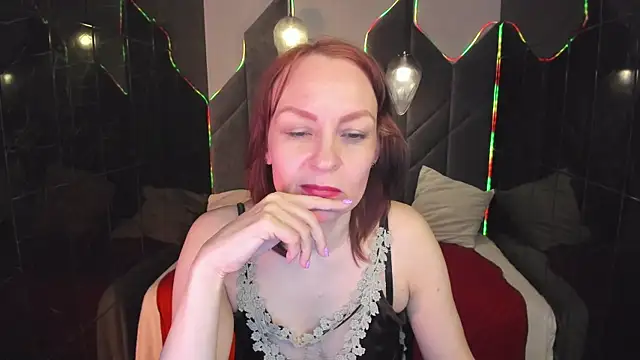 NikaGentleのライブXXXチャット