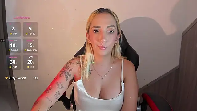 Amanda_klaire Adlı Modelin Canlı XXX Sohbeti